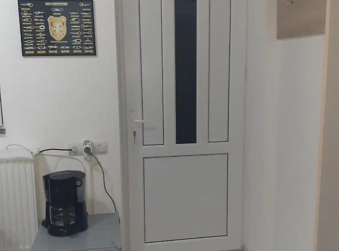 La Naty Проживание в семье *